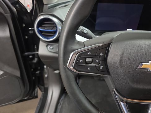 Used 2024 Chevrolet Trax LT w/ Driver Confidence Package image 16