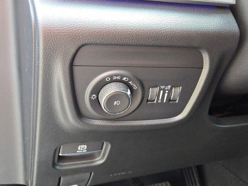 New 2025 Jeep Grand Cherokee L Overland w/ Trailer Tow Package image 28