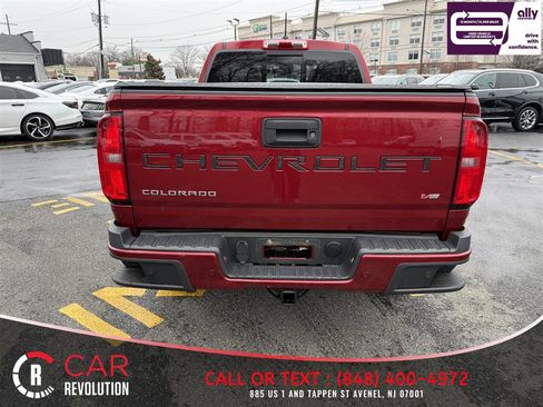 Used 2022 Chevrolet Colorado LT w/ Safety Package image 5