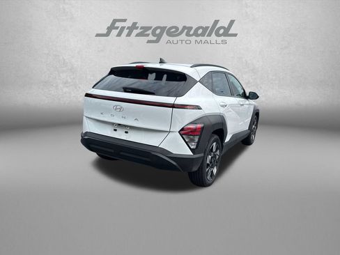 Used 2025 Hyundai Kona SEL FWD image 8