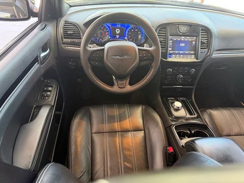 Used 2022 Chrysler 300 S RWD image 8