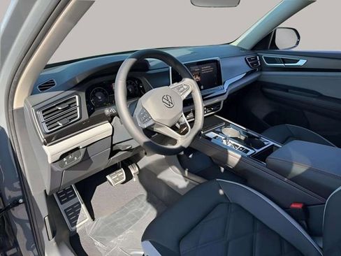 New 2026 Volkswagen Atlas Peak Edition AWD/4WD image 5