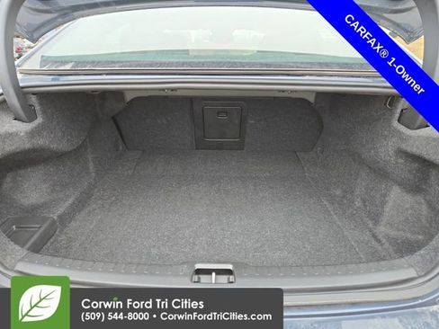 Used 2024 Volvo S60 B5 Plus image 30