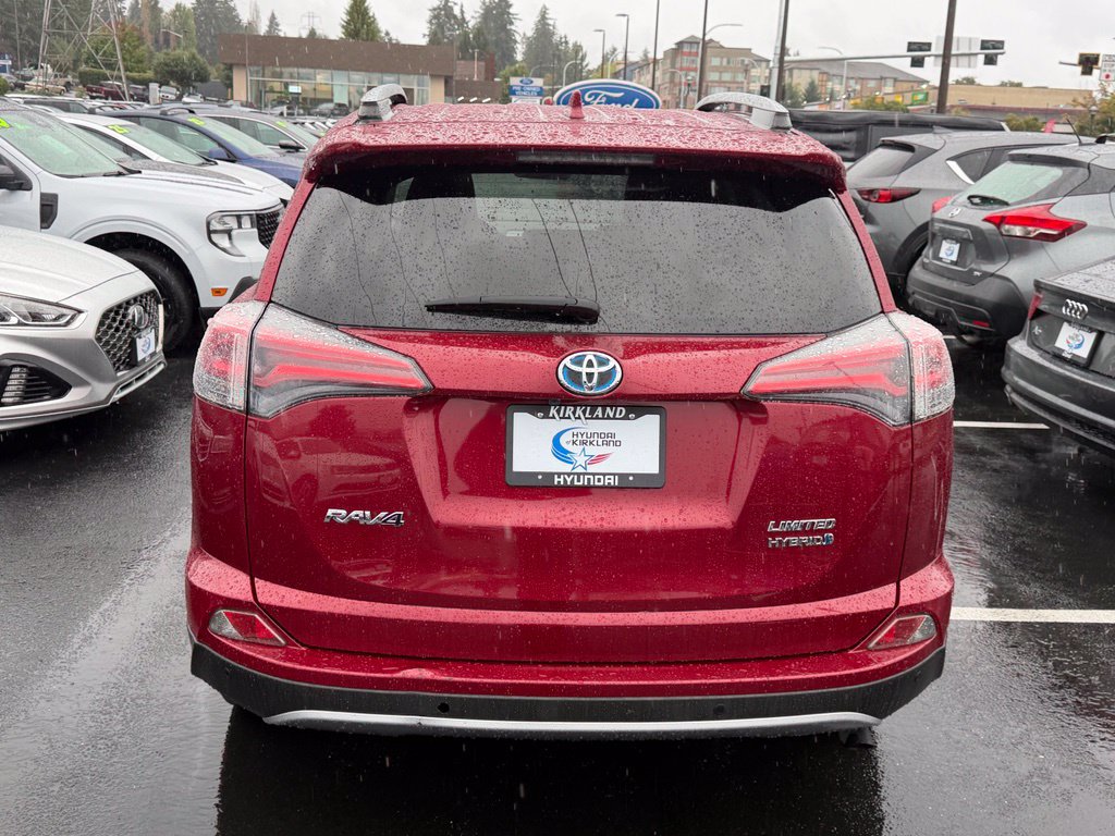 Used 2018 Toyota RAV4 Limited AWD/4WD image 8