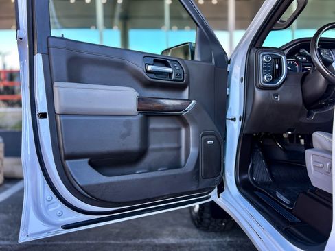 Used 2020 GMC Sierra 1500 SLT w/ SLT Premium Package image 38