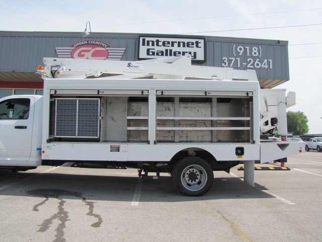 Used 2016 RAM 5500 Tradesman w/ Ambulance Prep Group RWD image 13