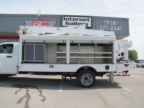 Used 2016 RAM 5500 Tradesman w/ Ambulance Prep Group image 13