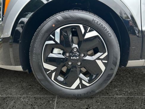 Used 2023 Kia Niro Wind FWD image 4