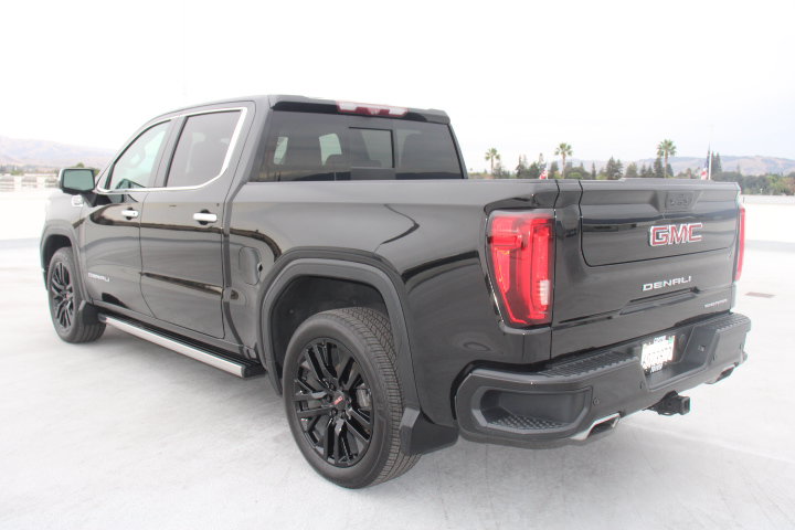 Used 2020 GMC Sierra 1500 Denali w/ Technology Package AWD/4WD image 6