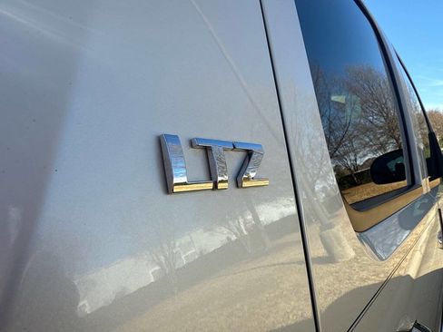 Used 2008 Chevrolet Avalanche LTZ w/ LTZ Preferred Equipment Group image 7