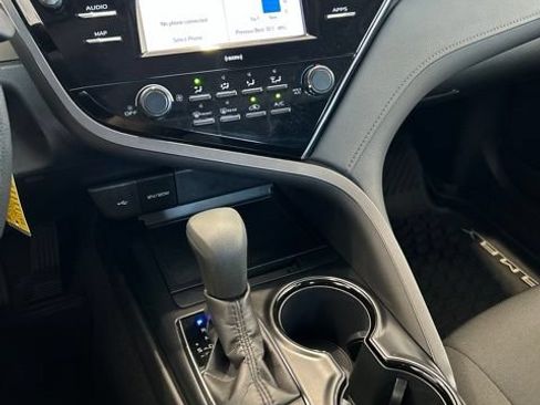 Certified 2020 Toyota Camry LE FWD image 13