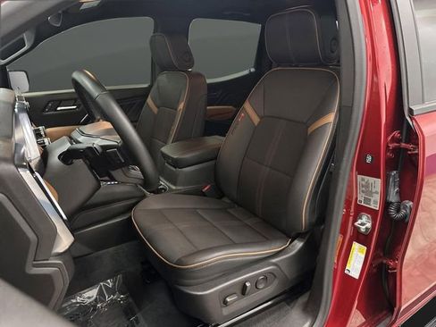 Used 2023 GMC Canyon AT4 image 4