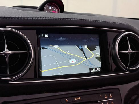 Used 2017 Mercedes-Benz SL 550 image 39