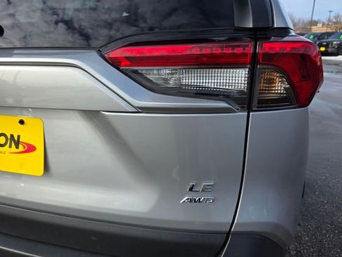 Used 2024 Toyota RAV4 LE image 9