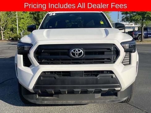 Used 2024 Toyota Tacoma SR AWD/4WD image 8