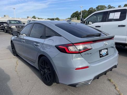 Used 2022 Honda Civic Sport image 4