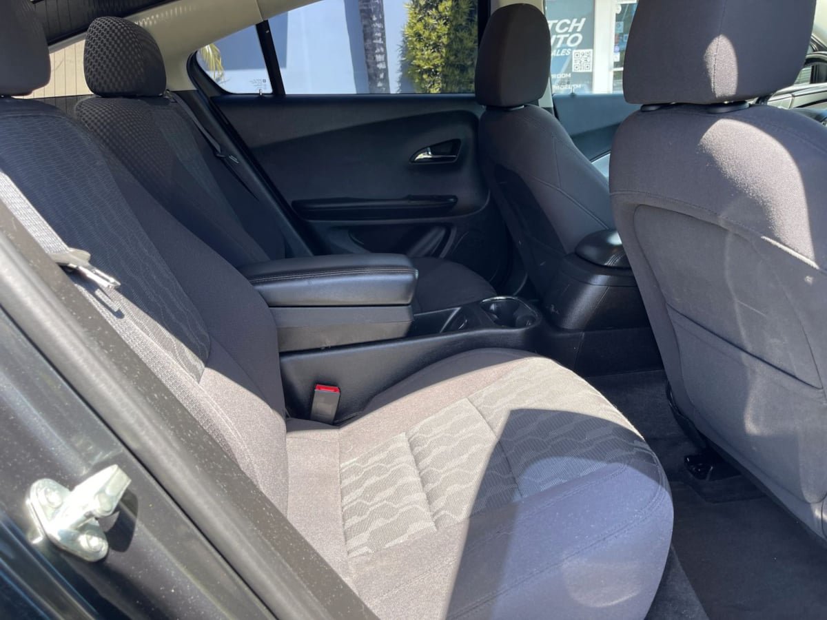 Used 2014 Chevrolet Volt w/ Enhanced Safety Package 1 FWD image 19