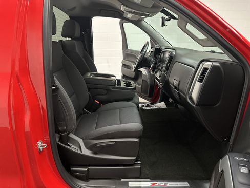 Used 2018 Chevrolet Silverado 1500 LT image 22