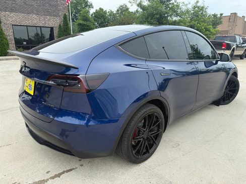 Used 2021 Tesla Model Y Long Range AWD/4WD image 4