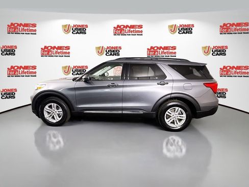 Used 2022 Ford Explorer XLT w/ Equipment Group 202A AWD/4WD image 13