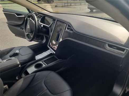 Used 2013 Tesla Model S RWD image 24