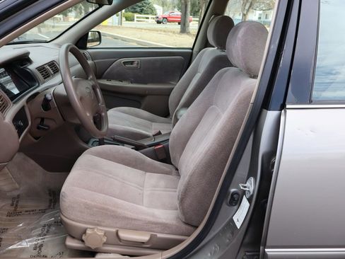 Used 1998 Toyota Camry CE image 19