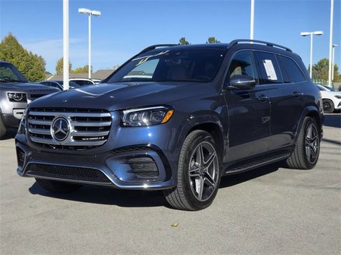 Used 2024 Mercedes-Benz GLS 450 4MATIC image 45