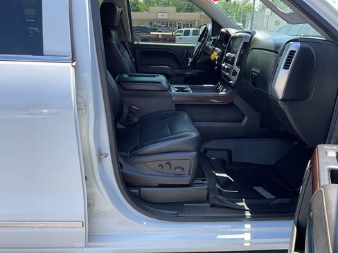 Used 2017 GMC Sierra 1500 SLT AWD/4WD image 32