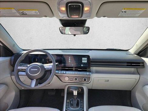 Used 2025 Hyundai Kona SE FWD image 17
