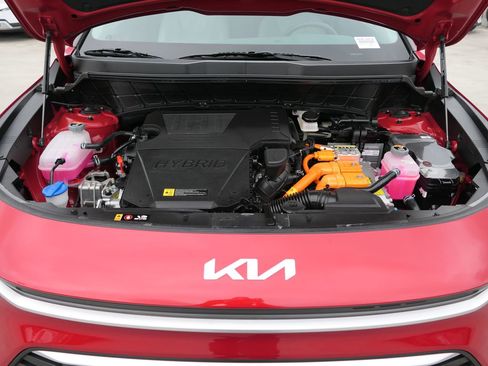 Used 2025 Kia Niro EX image 27