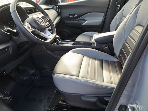 Used 2023 Nissan Kicks SR w/ SR Premium Package image 27