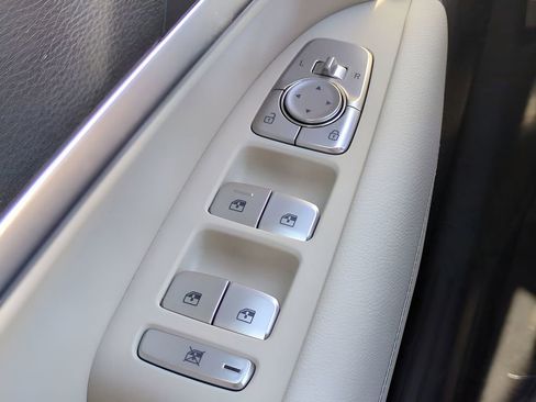 New 2026 Genesis G70 2.5T image 23