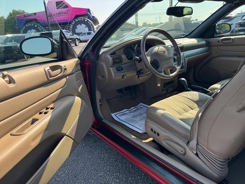 Used 2004 Chrysler Sebring LXi FWD image 12