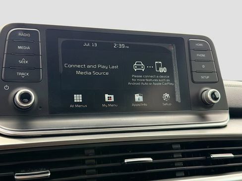 Used 2021 Kia Telluride S FWD image 14