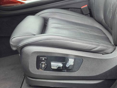 Used 2023 BMW ALPINA XB7 AWD/4WD image 25