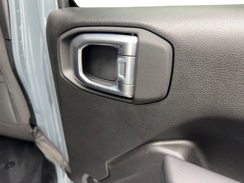 Used 2024 Jeep Wrangler Unlimited Sport AWD/4WD image 45