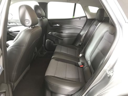 New 2026 Chevrolet Trax LT image 8