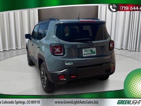 Used 2016 Jeep Renegade Trailhawk AWD/4WD image 3