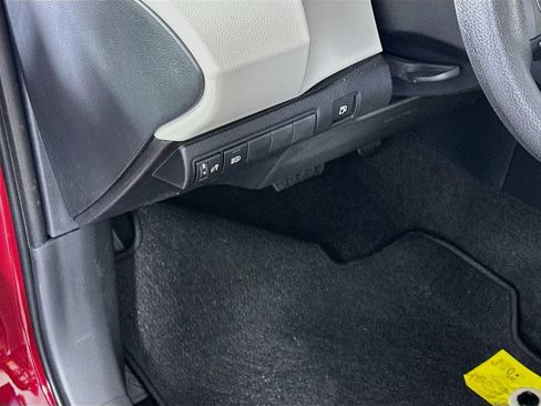 Used 2026 Toyota Corolla LE FWD image 10