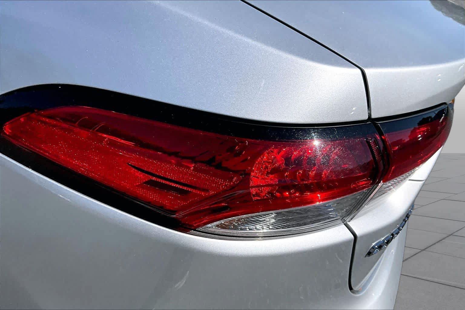 Used 2025 Toyota Corolla LE FWD image 28