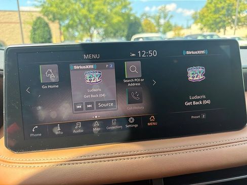 Used 2023 INFINITI QX60 Sensory w/ Vision Package AWD/4WD image 17