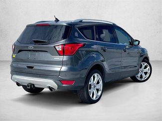 Used 2019 Ford Escape Titanium FWD video 2