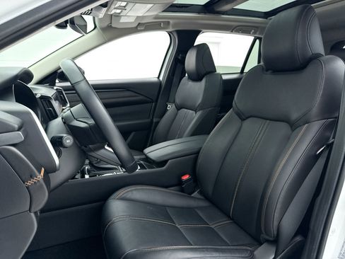 Certified 2025 MAZDA CX-50 AWD 2.5 Hybrid w/ Cargo Package image 20