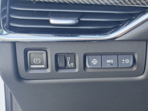 Used 2022 Cadillac XT4 Sport w/ Technology Package image 26