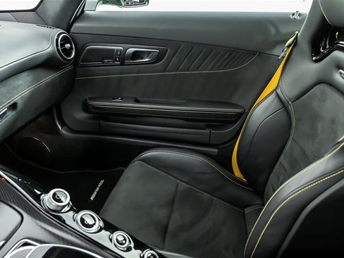 Used 2018 Mercedes-Benz AMG GT R image 29