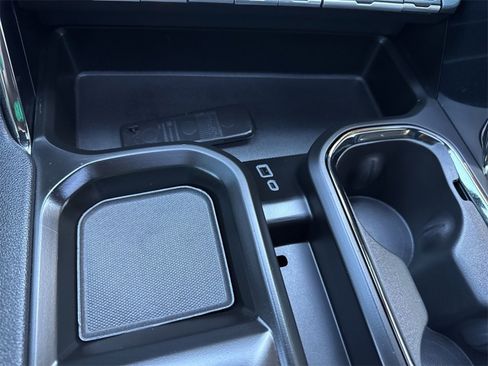 Used 2024 GMC Sierra 2500 AT4 w/ AT4 Premium Plus Package image 16