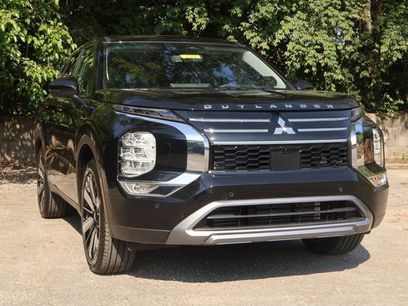 New 2025 Mitsubishi Outlander SE