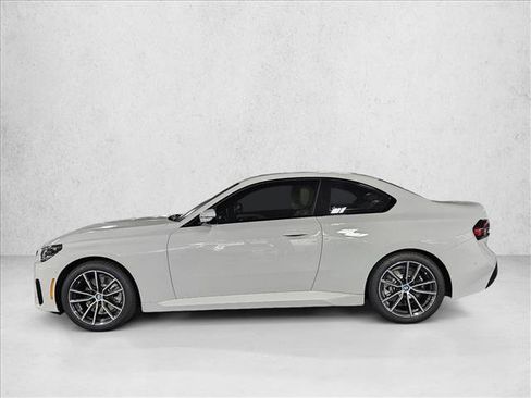 Used 2025 BMW 230i Coupe RWD image 8