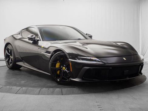 Used 2025 Ferrari 12Cilindri RWD image 1