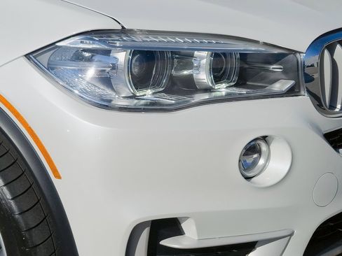 Used 2018 BMW X5 sDrive35i w/ M Sport Package image 8